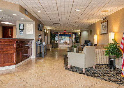 Hotel Quality Lansing