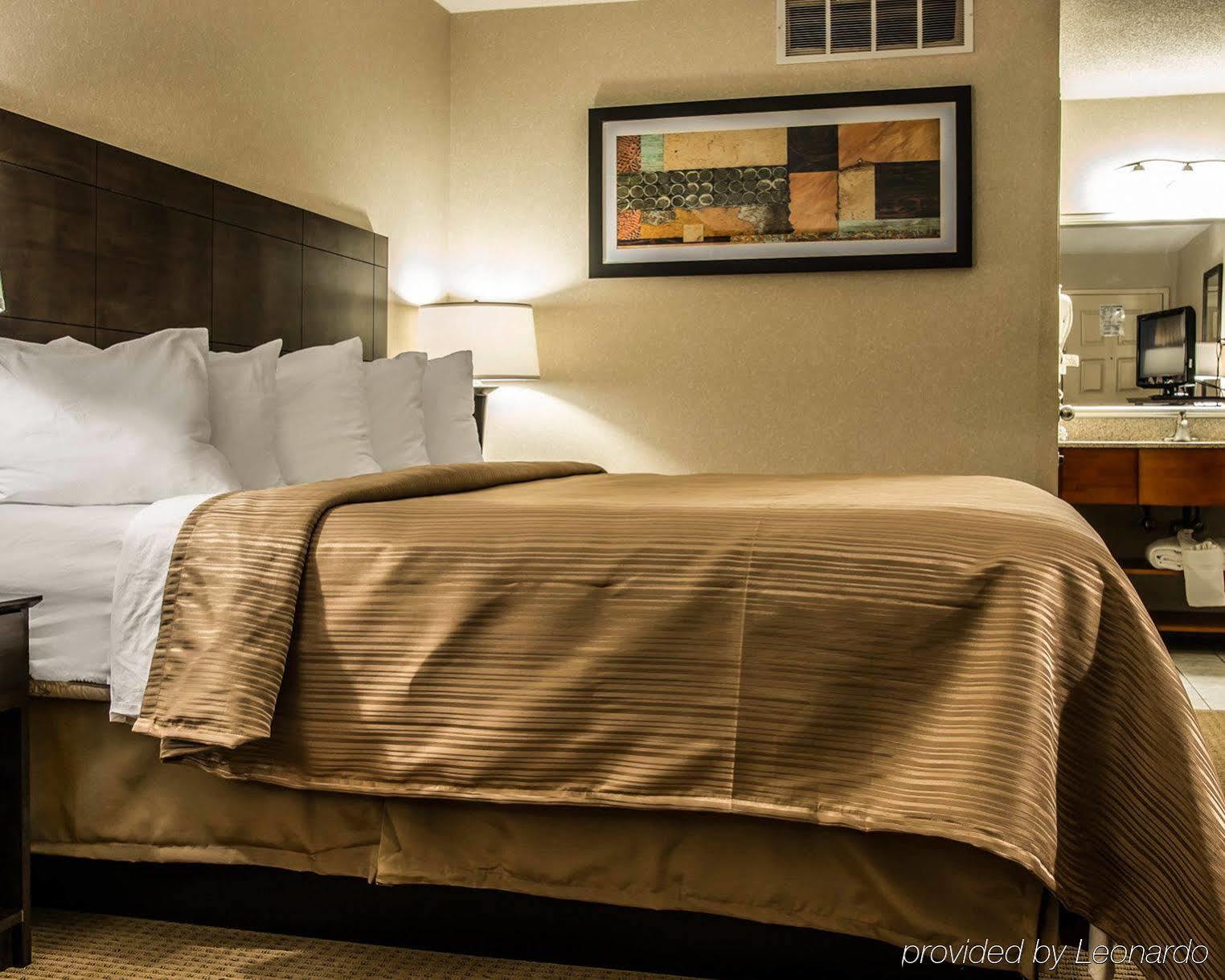 Hotel Quality Lansing